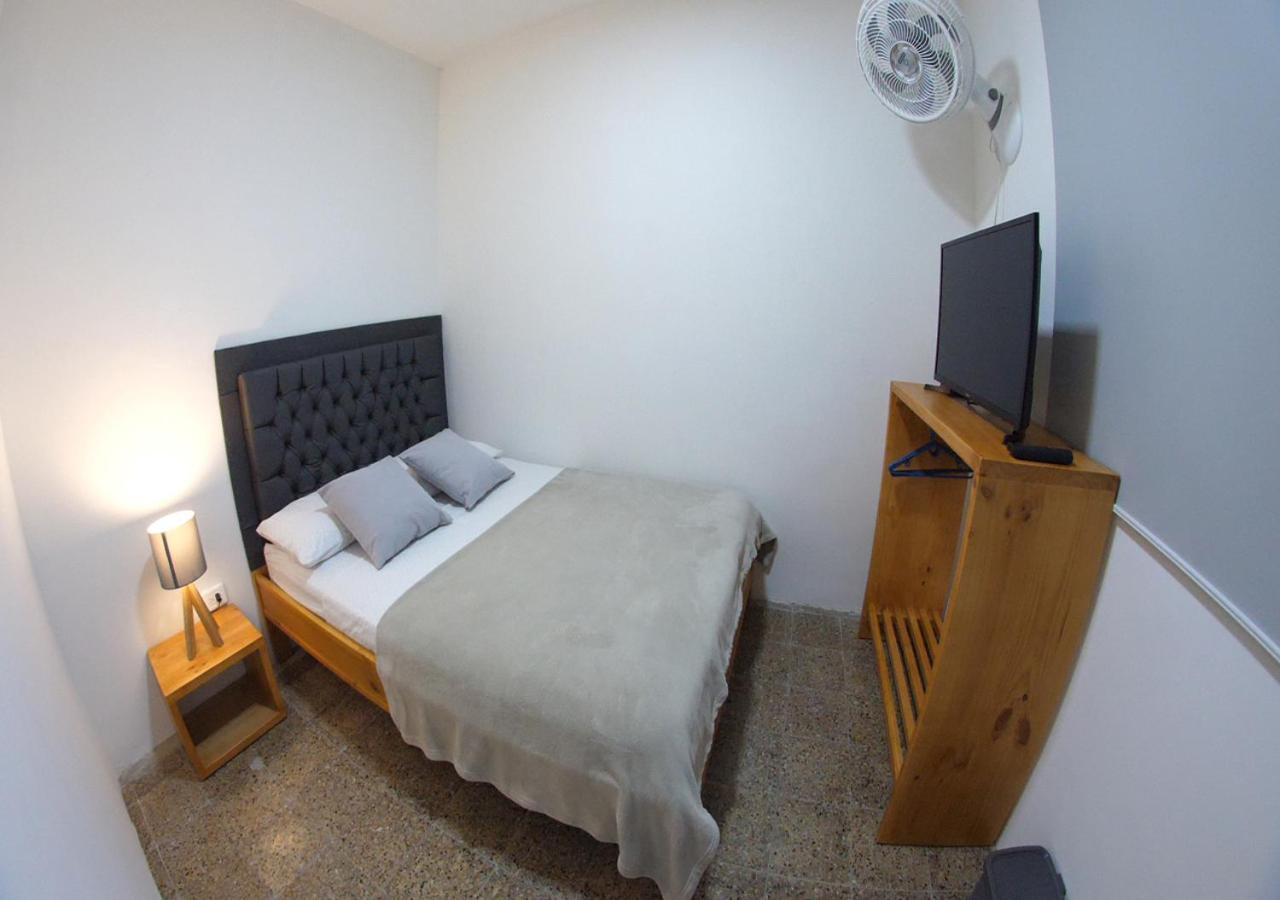 Charlie Palace Hostel เมเดยิน ห้อง รูปภาพ